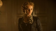 The Invisible Woman Image 3