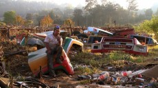 La Camioneta: The Journey of One American School Bus Image 2