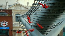 Born to Fly: Elizabeth Streb vs. Gravity Image 2